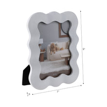 Novelty Squiggle Photo Frame